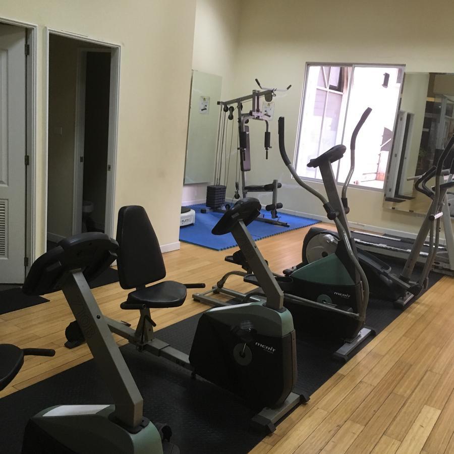 Suites Parque Real Кіто Екстер'єр фото