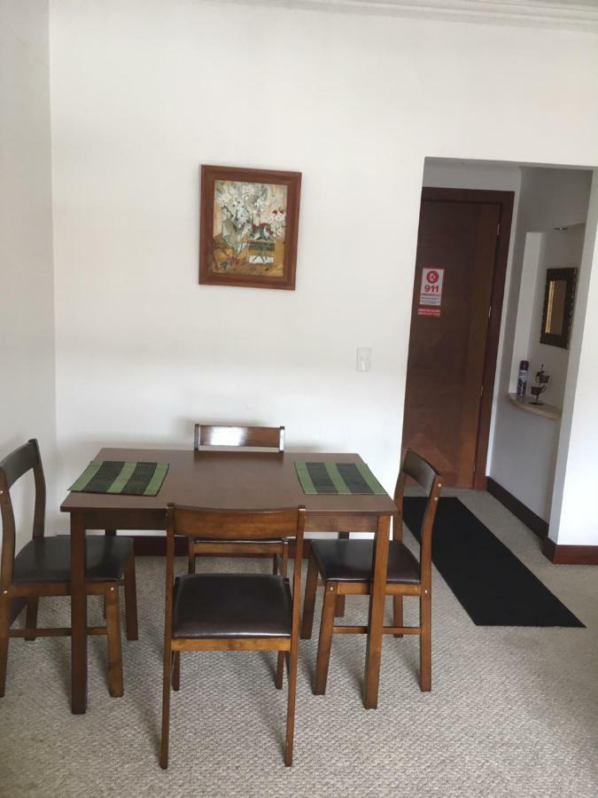 Suites Parque Real Кіто Екстер'єр фото